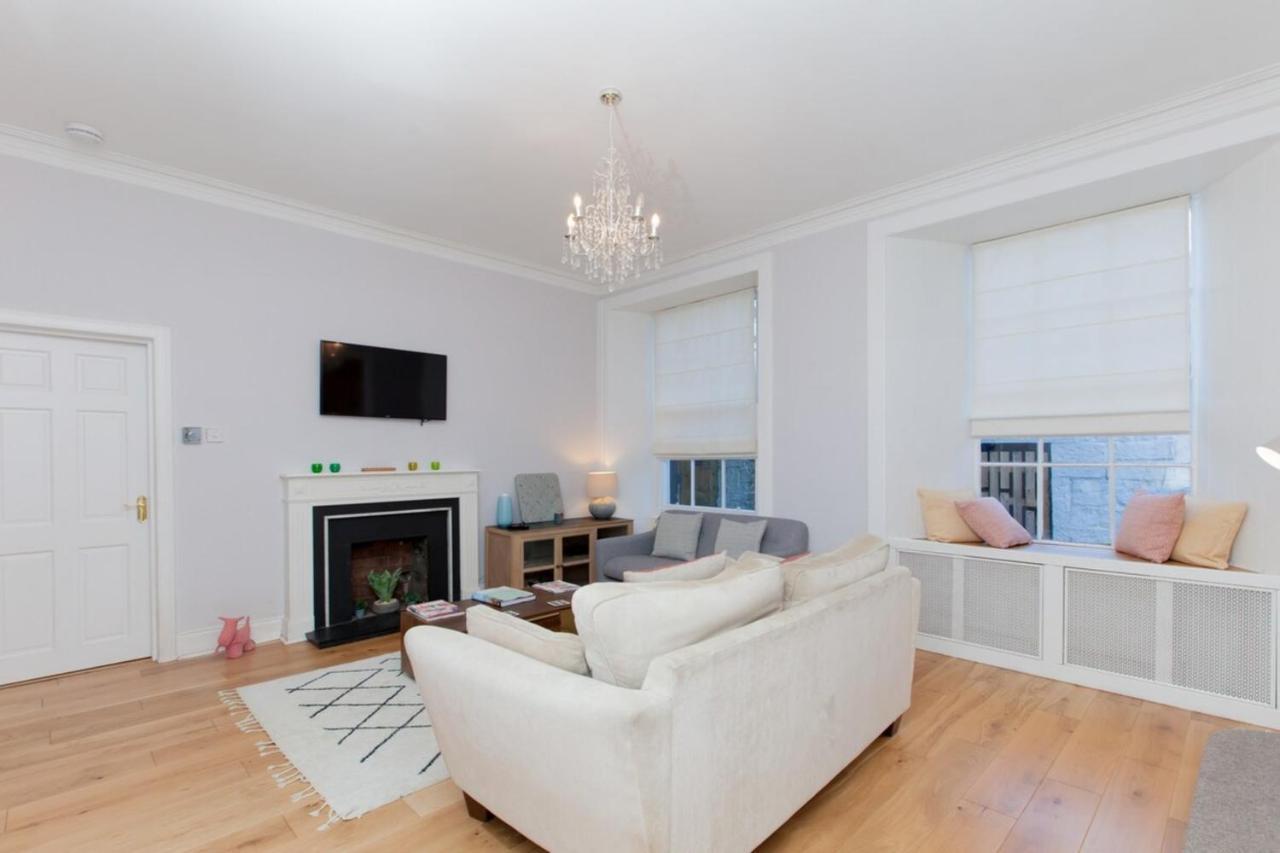Beautifully Modernised New Town Home Edinburgh Exterior photo